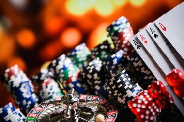 AduQ card game interface on logamtoto